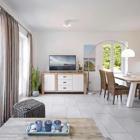 Aurelia Haus 2 Holiday home Wyk auf Foehr